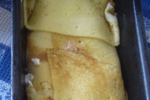 Prajitura cu branza dulce in foi de clatite
