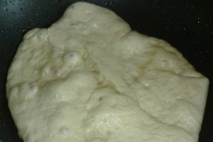 Placinta ardeleneasca cu varza murata si cartofi
