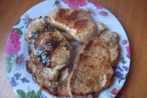 Cotlet de porc cu sos Aioli