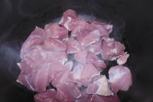 Gulas unguresc cu cartofi noi