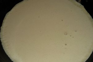 Clatite umplute cu branza dulce