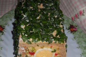 Salata de legume in paine