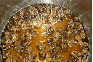 Dulceata de nuci verzi