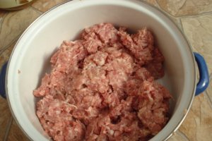 Ardei umpluti cu carne de porc