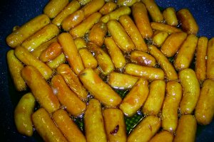 Baby carrot , caramelizati cu miere