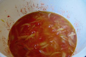 Tocanita de ceapa cu ficatei si pipote de pui