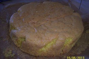 Tort aniversar pentru Larissa