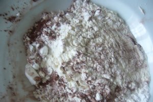 Tort de ciocolata cu frisca