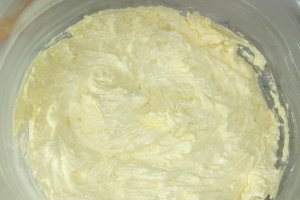 Prajitura cu ananas si nuca de cocos