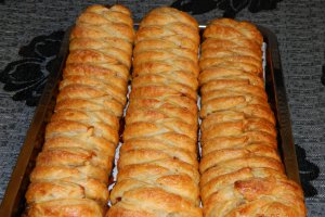 Strudel gigant cu ciocolata