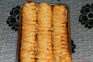 Strudel gigant cu ciocolata