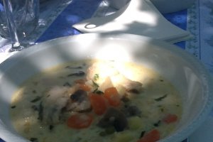 Supa ardeleneasca  de pui cu legume ( becsinalt leves)