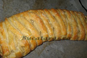 Placinta cu pui si bacon
