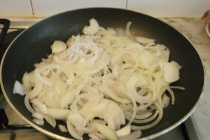Cod cu cartofi si frunze de nab(Bachalau com batatas e grelos )
