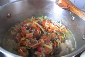 Pui cu legume chinezești, curry și lapte de cocos!