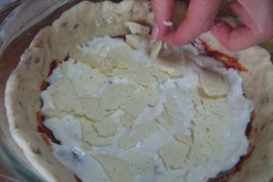 Tarta cu branzica telemea  la cuptor