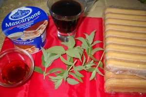 Tiramisu reţetă originală, cu fructe