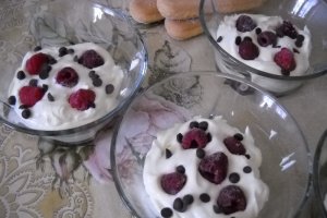 Tiramisu reţetă originală, cu fructe