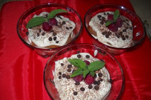 Tiramisu reţetă originală, cu fructe