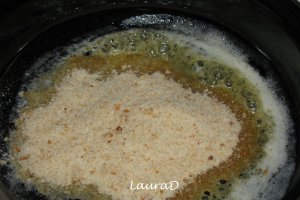 Strudel cu mere, migdale si stafide