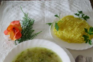 Ciorba de salata cu lapte de soia-post