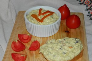 Salata de vinete cu ardei si ciuperci