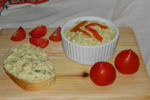 Salata de vinete cu ardei si ciuperci