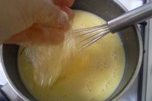 Tort cu Crema de Sampanie