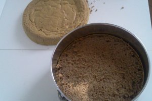 Tort cu Crema de Sampanie