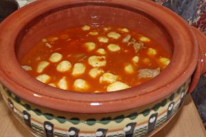 Papricas de vitel cu galuste