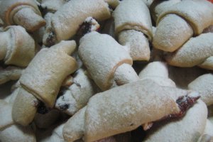 Cornulete cu lapte batut