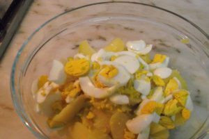 Salata de cartofi cu salata verde