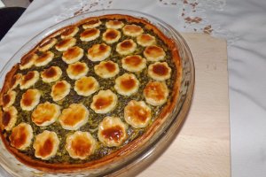 Tarta cu brinza si spanac
