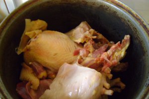 Pui (de tara) la tigaie
