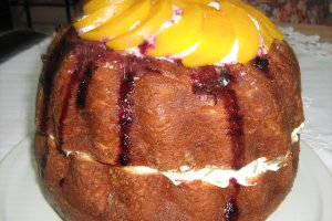 Savarina uriasa sau Baba au Rhum