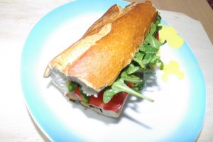 Bagheta cu rucola pt micul dejun