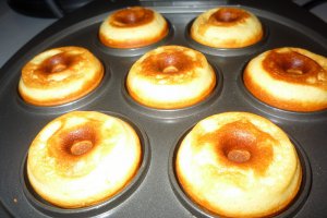 Gogosi ( doughnuts )