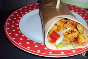 Shaorma cu pui (Pita au poulet)
