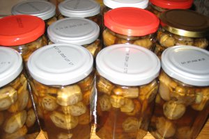 Dulceata de nuci verzi