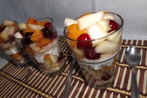 Desert cu fructe