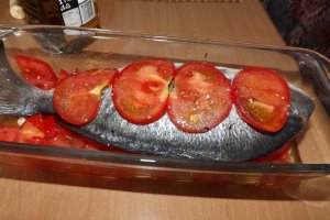 Dorada cu rosii
