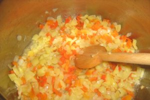 Ciorba de conopida si brocolli