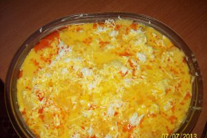 Mamaliguta cu branza si carnati