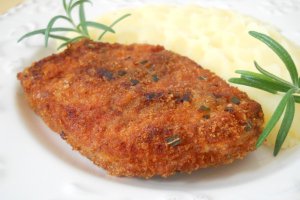 Cotlet de porc pane cu rozmarin