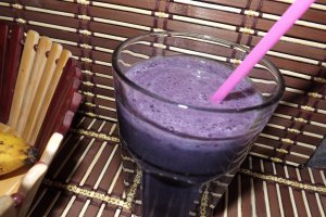 Milkshake de banane si afine