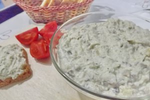 Salata de vinete cu ciuperci si ardei copti in vasul Zepter
