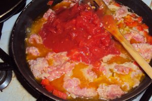 Burritos cu carne tocata
