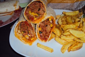 Burritos cu carne tocata
