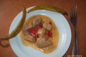 Tocanita de ceapa, ardei si pulpa de porc