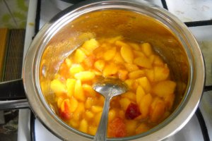 Budinca de orez cu nectarine